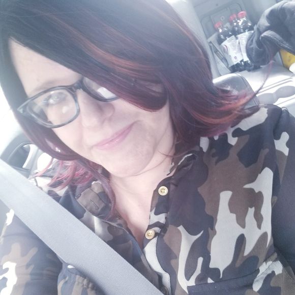 Meet your Posher, Andrea - Picture 1 of 1